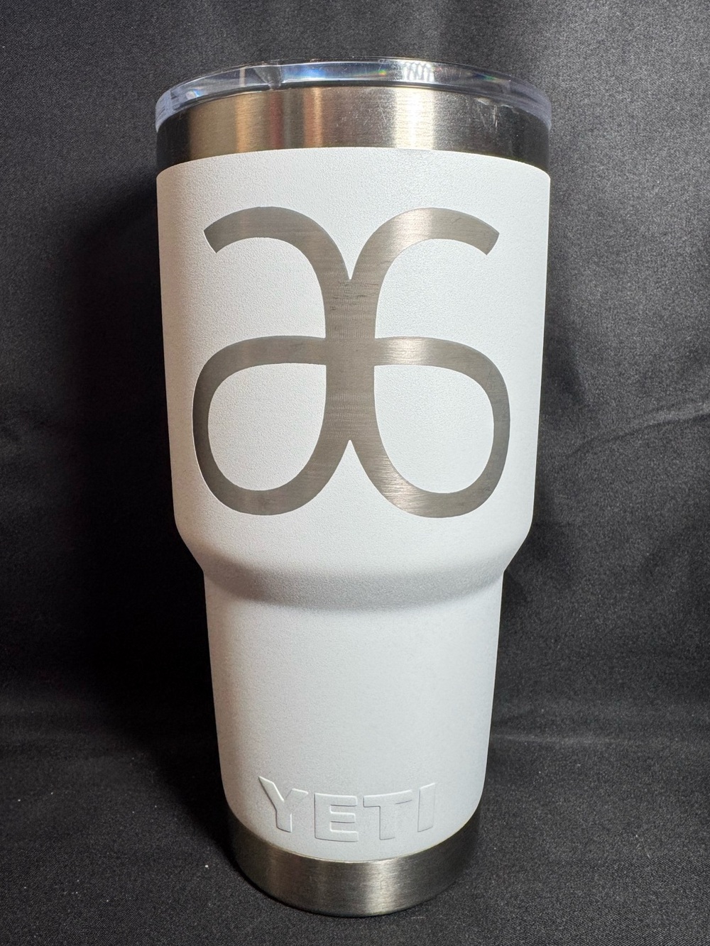 Yeti / Arbonne White Rambler 30oz Tumbler With Magslider Lid